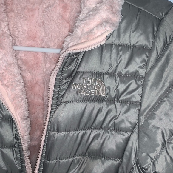 Girl’s Mossbud Reversible North Face jacket - Picture 3 of 5